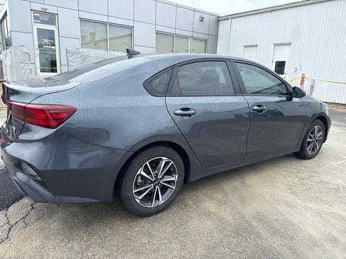 Used 2024 Kia Forte LXS w/ LXS Technology Package FWD image 3