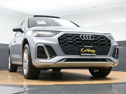Used 2024 Audi Q5 e Premium w/ Convenience Package AWD/4WD image 52
