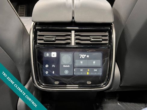 Used 2023 Rivian R1S Adventure image 11