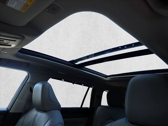 Certified 2026 Toyota Highlander Platinum AWD/4WD image 16