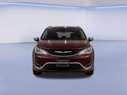 Used 2020 Chrysler Pacifica Limited w/ Advanced Safetytec Group FWD image 2