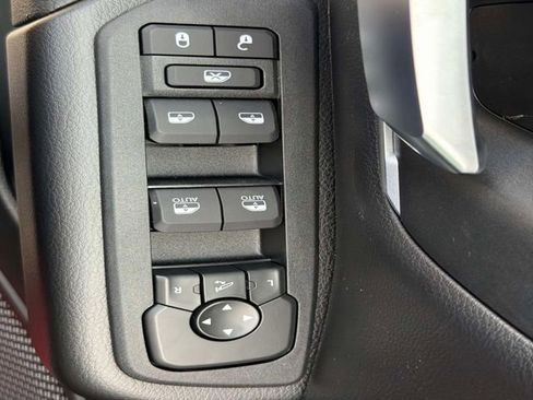 New 2026 RAM 1500 4x4 Crew Cab image 20