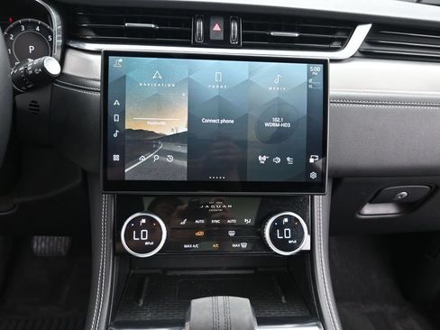 Certified 2024 Jaguar F-PACE R-Dynamic S AWD/4WD image 26