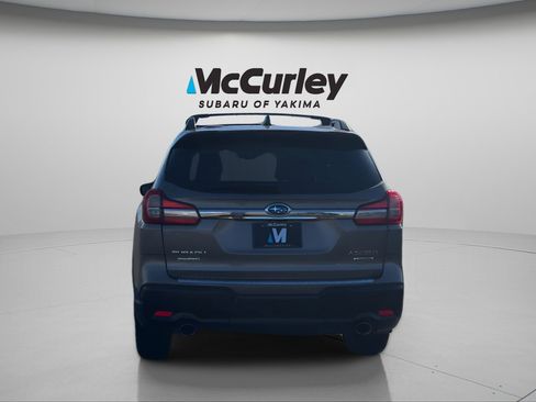 Used 2021 Subaru Ascent Limited w/ Technology Package image 4