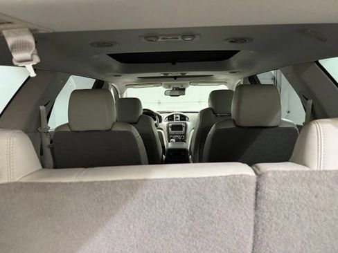 Used 2015 Buick Enclave Leather FWD image 10