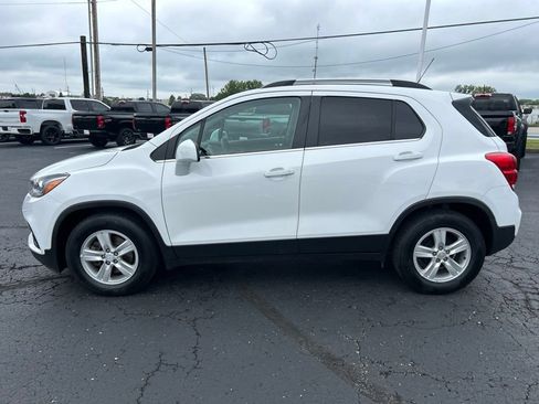Used 2020 Chevrolet Trax LT FWD image 8