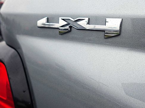 New 2026 GMC Canyon Elevation w/ Convenience Package image 11