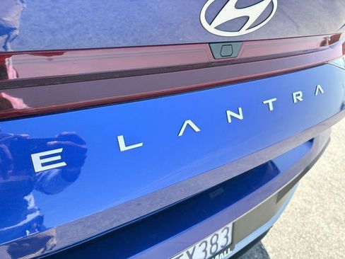Used 2025 Hyundai Elantra Sport FWD image 27