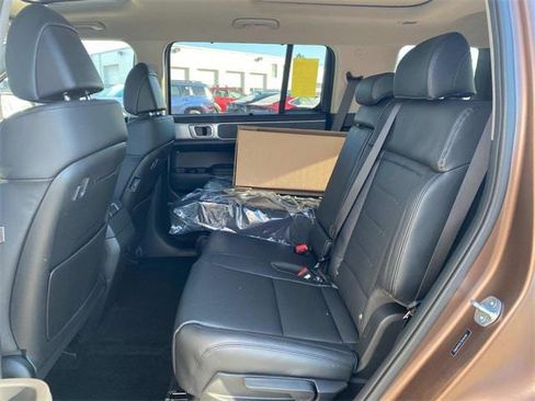 New 2025 Hyundai Santa Fe Limited image 6