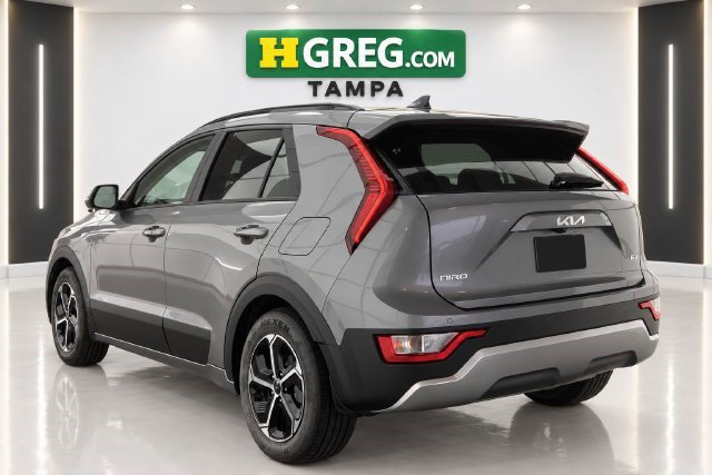 Used 2024 Kia Niro EX FWD image 2