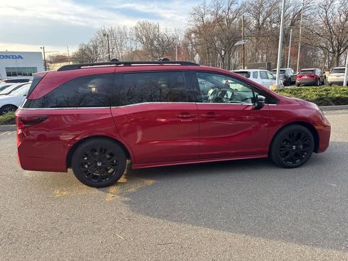 Used 2025 Honda Odyssey Sport-L image 9