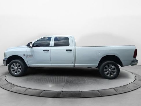 Used 2016 RAM 2500 Tradesman w/ Chrome Appearance Group AWD/4WD image 2