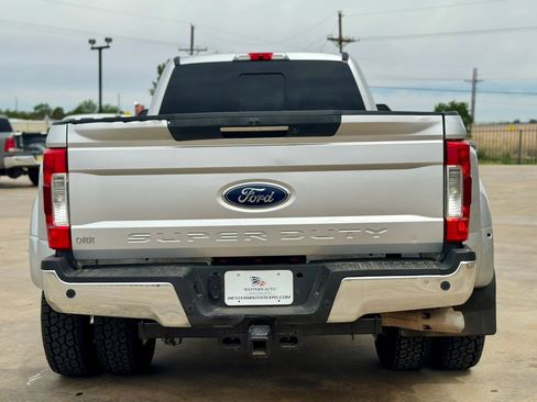 Used 2019 Ford F350 Lariat w/ Lariat Ultimate Package AWD/4WD image 8