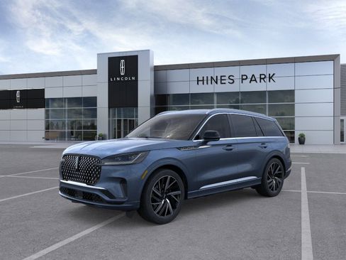 New 2026 Lincoln Aviator Black Label w/ Dynamic Handling Package AWD/4WD image 1