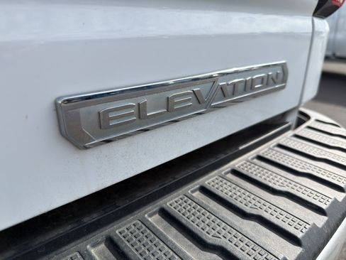 Used 2022 GMC Sierra 1500 Elevation AWD/4WD image 10