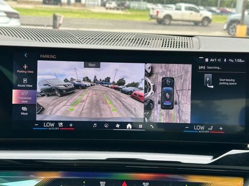 Used 2024 BMW i5 eDrive40i image 50