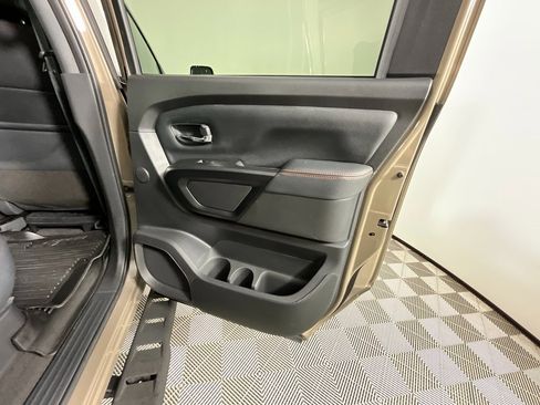 Used 2024 Nissan Titan PRO-4X w/ Pro-4x Convenience Package image 24