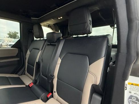 Used 2022 Ford Bronco Wildtrak AWD/4WD image 23