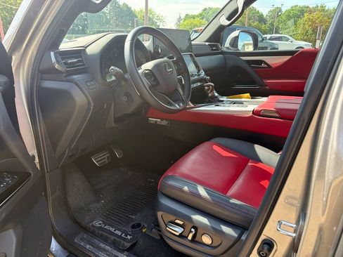 Used 2024 Lexus LX 600 F Sport AWD/4WD image 38