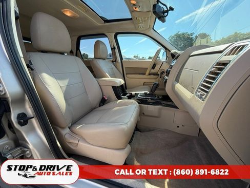 Used 2012 Ford Escape Limited AWD/4WD image 16