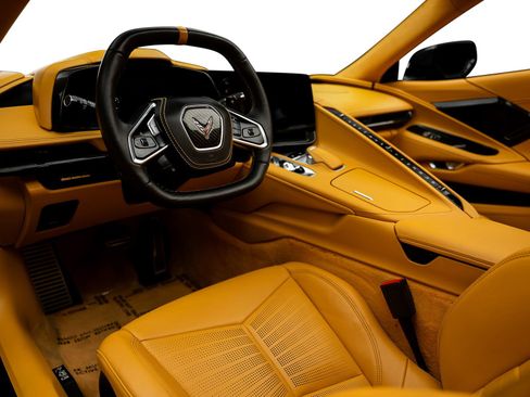 Used 2023 Chevrolet Corvette Stingray Premium Cpe w/ Z51 Performance Package RWD image 33