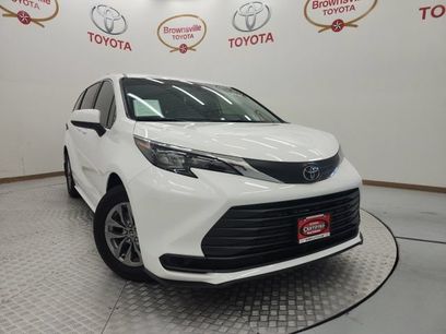 Used 2026 Toyota Sienna LE
