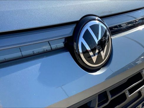 Used 2026 Volkswagen Tiguan SE AWD/4WD image 27