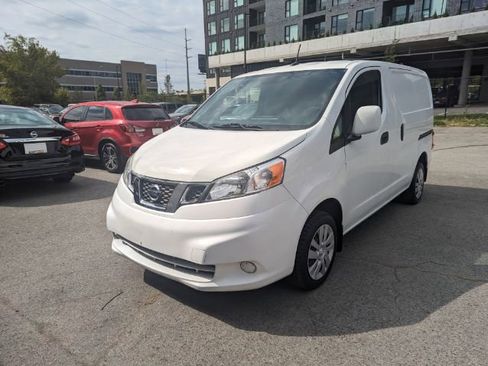 Used 2019 Nissan NV200 SV w/ Navigation Package FWD image 3