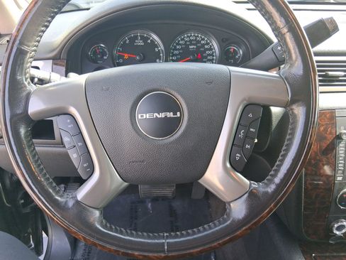 Used 2012 GMC Yukon XL Denali AWD/4WD image 14