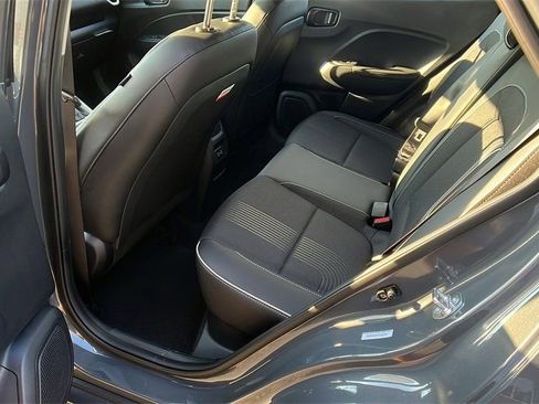 New 2025 Hyundai Venue Limited FWD image 16