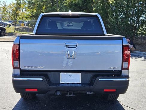 Used 2019 Honda Ridgeline Sport image 6