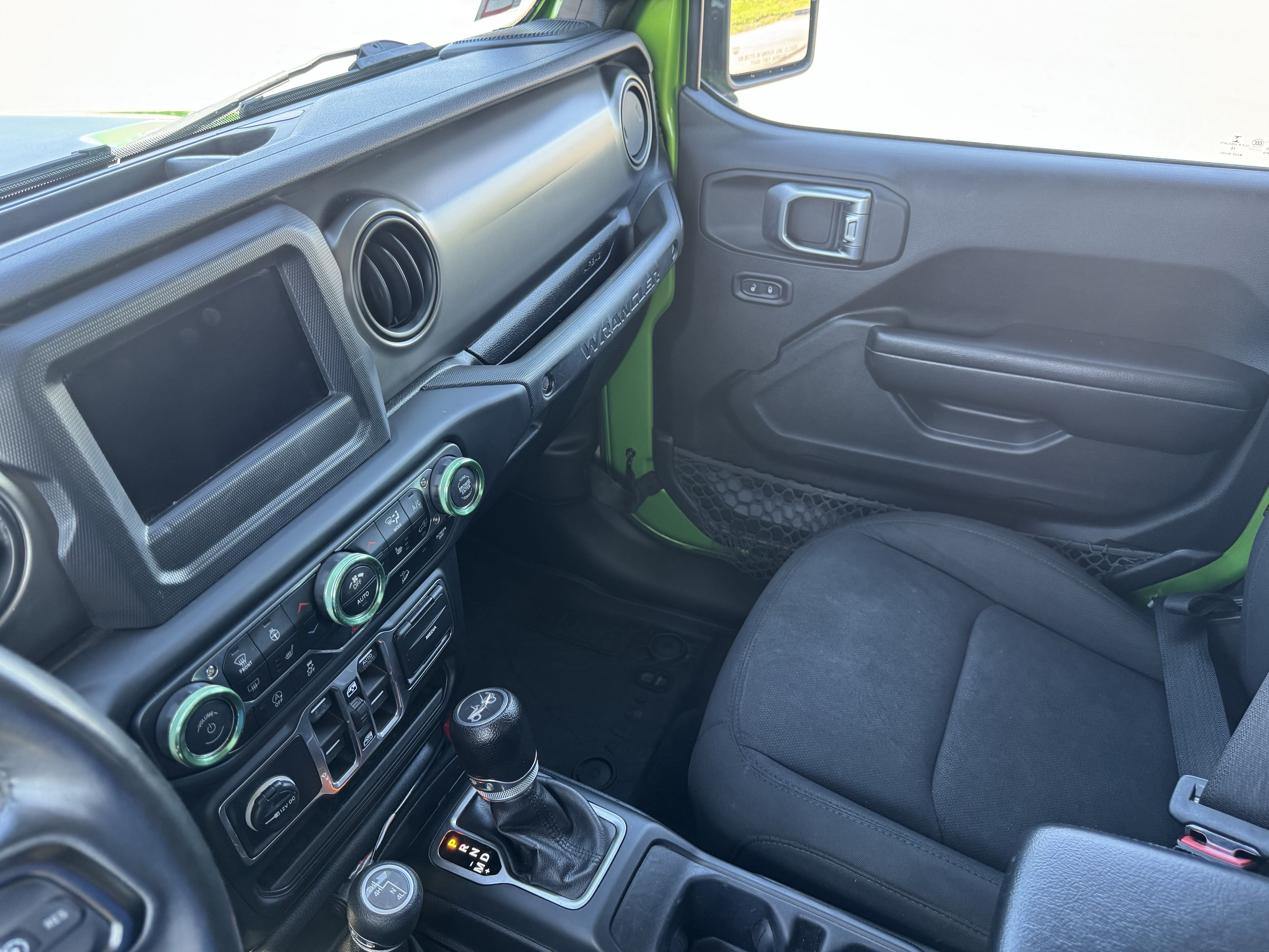 Used 2018 Jeep Wrangler Unlimited Sport S AWD/4WD image 21