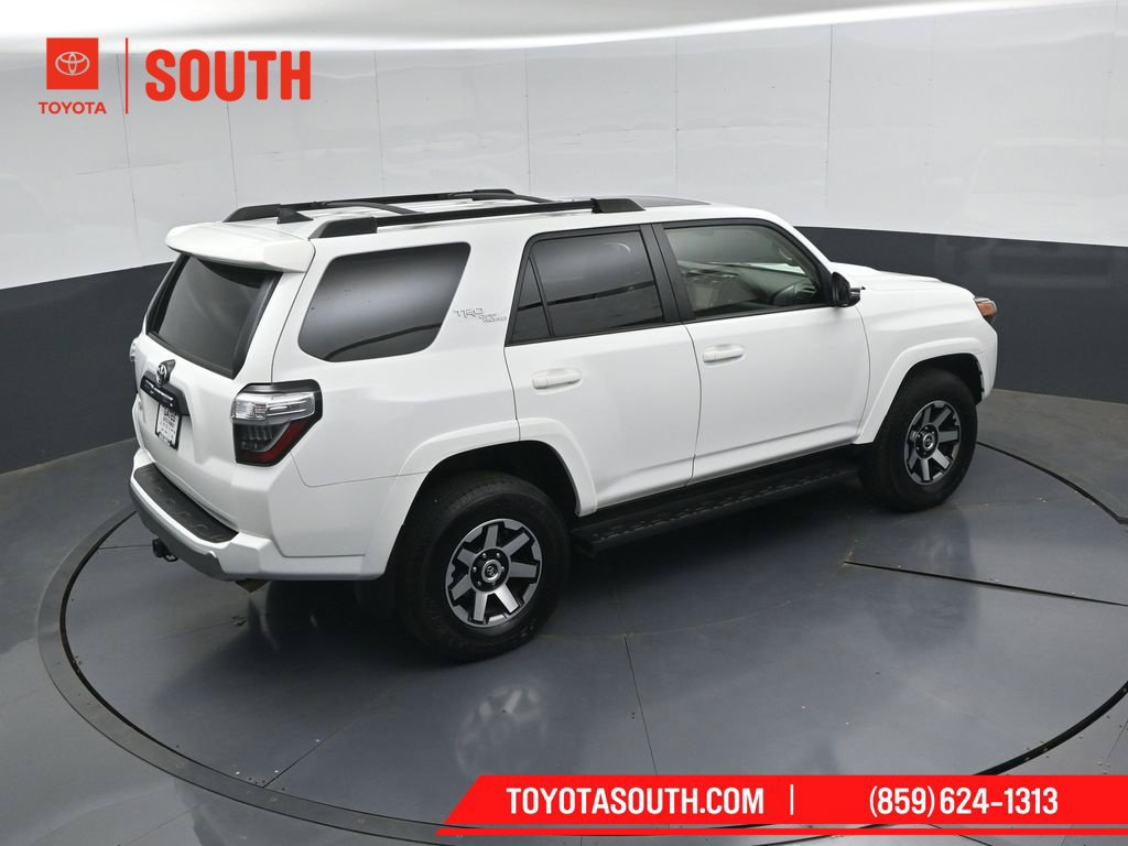 Used 2022 Toyota 4Runner TRD Off-Road Premium w/ Moonroof Package AWD/4WD image 43