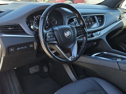 Used 2024 Buick Enclave Premium image 24