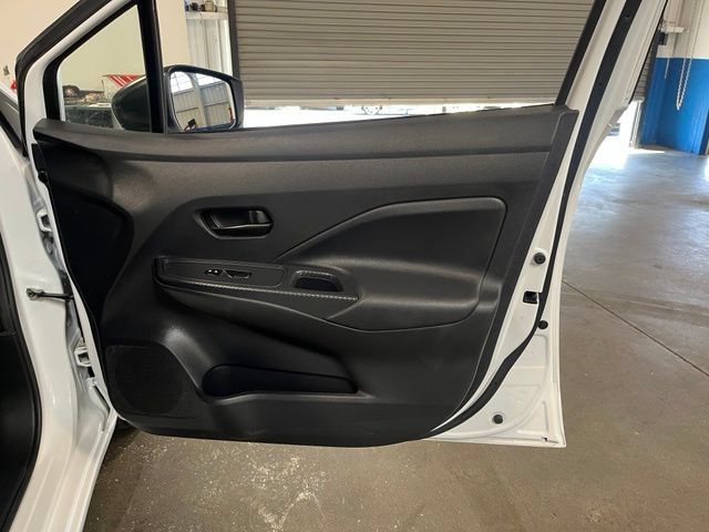 Used 2025 Nissan Versa S FWD image 12