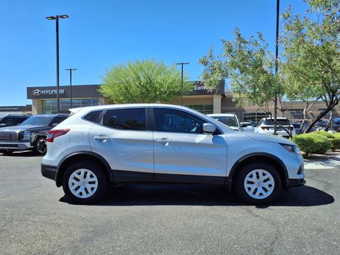 Used 2020 Nissan Rogue Sport S FWD image 7