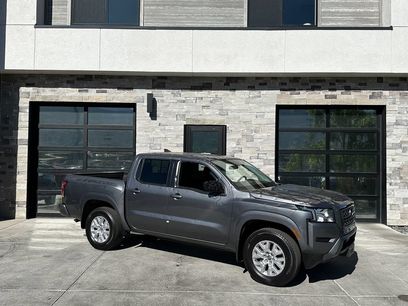 Used 2022 Nissan Frontier SV w/ Technology Package