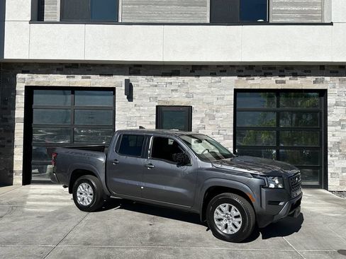 Used 2022 Nissan Frontier SV w/ Technology Package AWD/4WD image 1