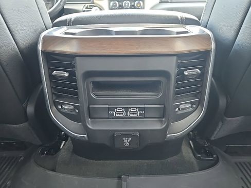 Certified 2022 RAM 1500 Laramie image 29