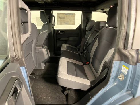 New 2025 Ford Bronco 4-Door image 30