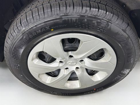 Used 2019 Toyota RAV4 LE w/ Carpet Mat Package FWD image 11