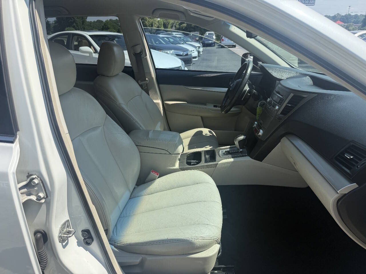Used 2010 Subaru Outback 2.5i Premium w/ Popular Equipment Group 1A AWD/4WD image 13