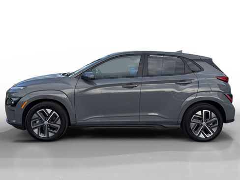 Certified 2023 Hyundai Kona SE image 2