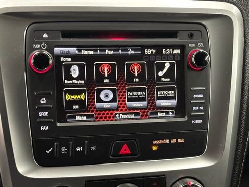 Used 2015 GMC Acadia SLE image 26