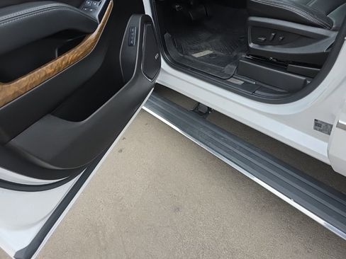 Used 2020 GMC Yukon Denali image 15