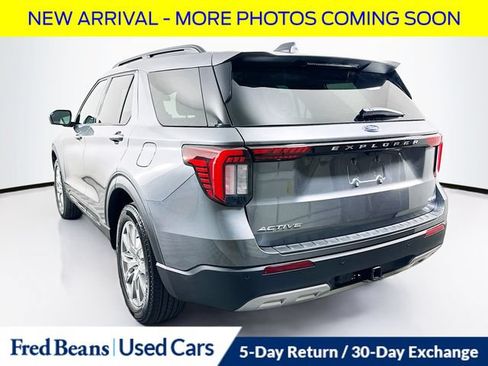 Used 2026 Ford Explorer Active w/ Active Comfort Package AWD/4WD image 4