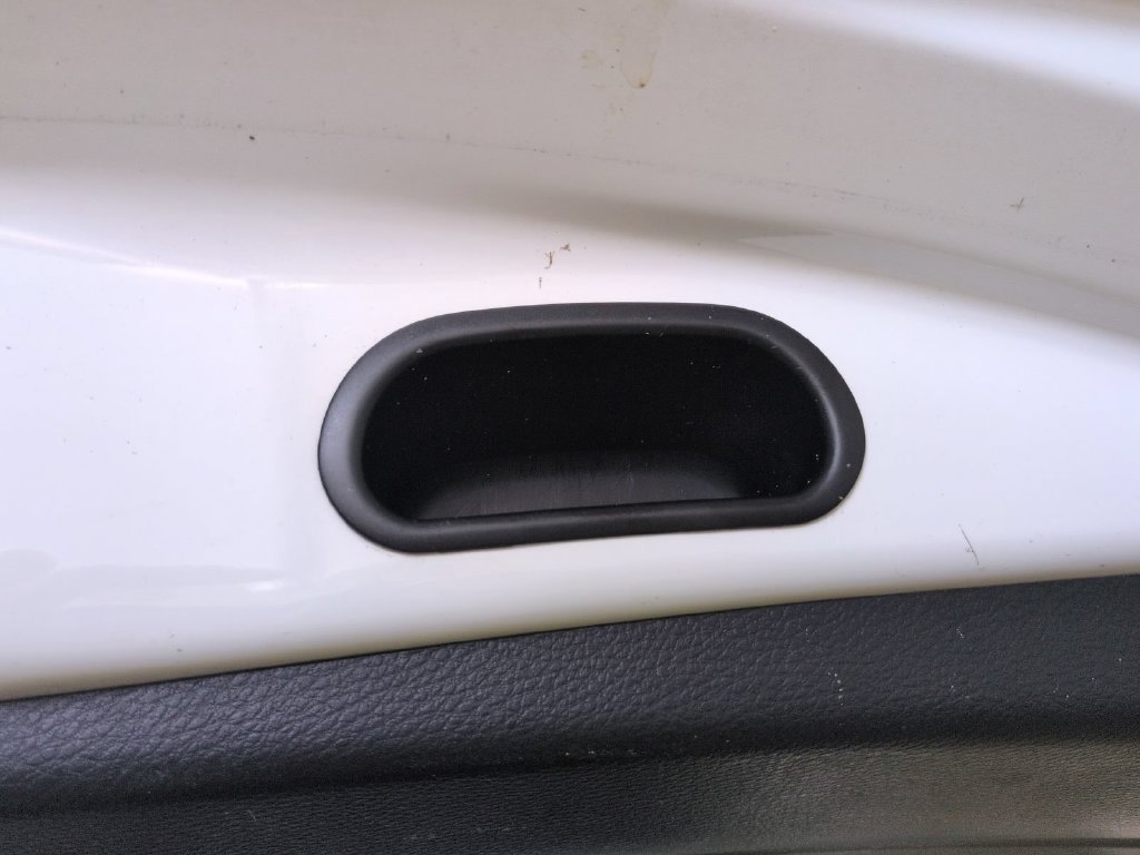 Used 2015 Toyota RAV4 XLE FWD image 17
