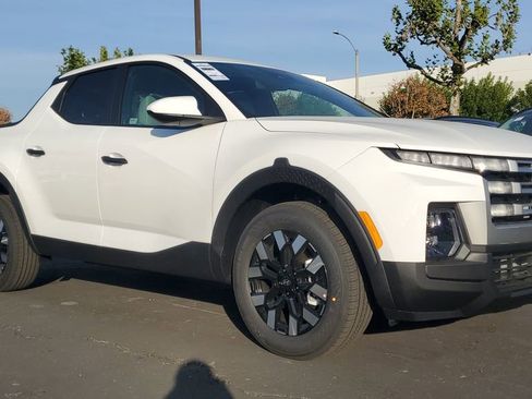 New 2026 Hyundai Santa Cruz SE image 2