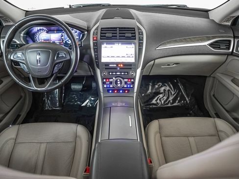 Used 2018 Lincoln MKZ Reserve image 12