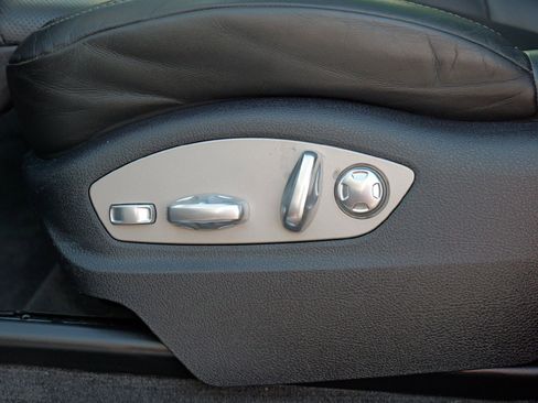 Used 2021 Porsche Macan S image 26